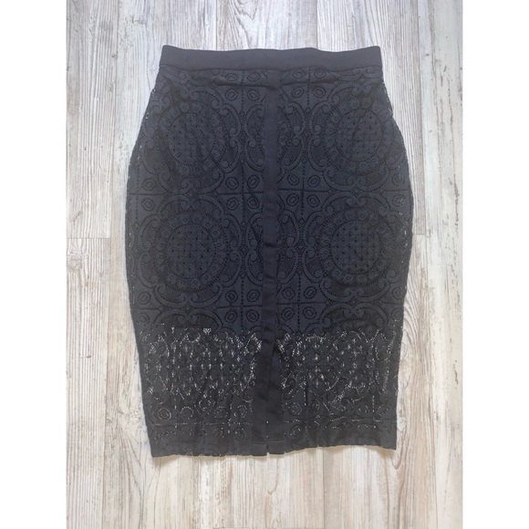 Dresses & Skirts - 💜Black pencil skirt